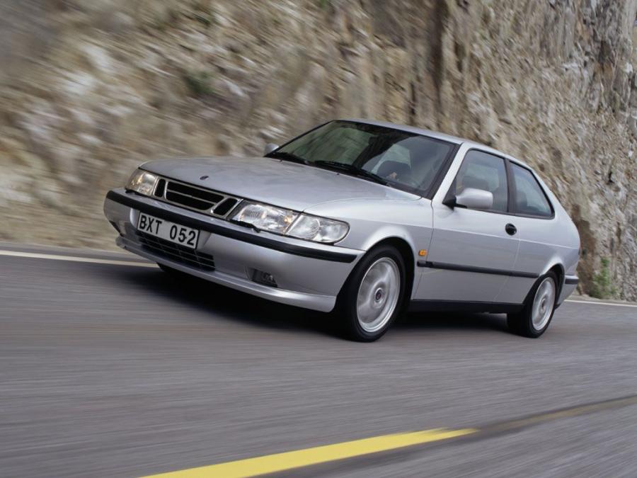  Saab 900 SE Talladega Coupe 1997 года  (фото 9 из 10)